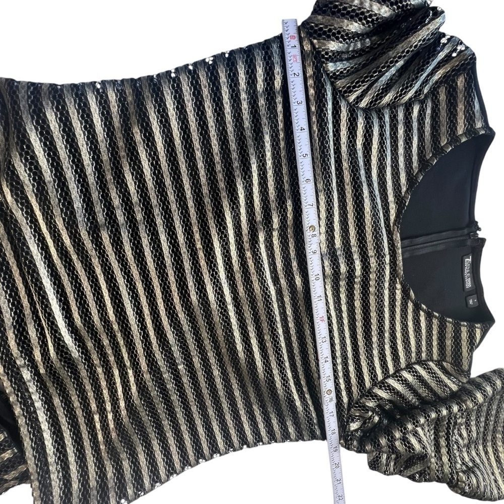 New York & Company Mix Media Two-Piece Skirt and Top Set Size 6/Small - Picture 11 of 16